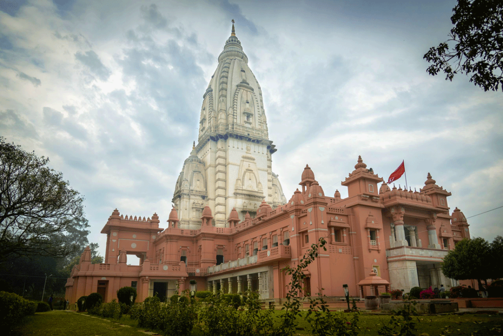 Travel agency in Varanasi